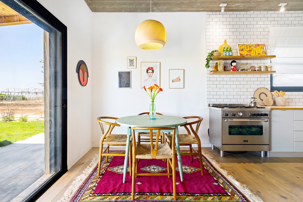 איך בוחרים שטיחים לבית | עיצוב דני בן שמעון | צילום מאור מויאל