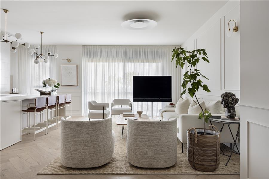 אירוח של כשישה אנשים בנינוחות ורוגע