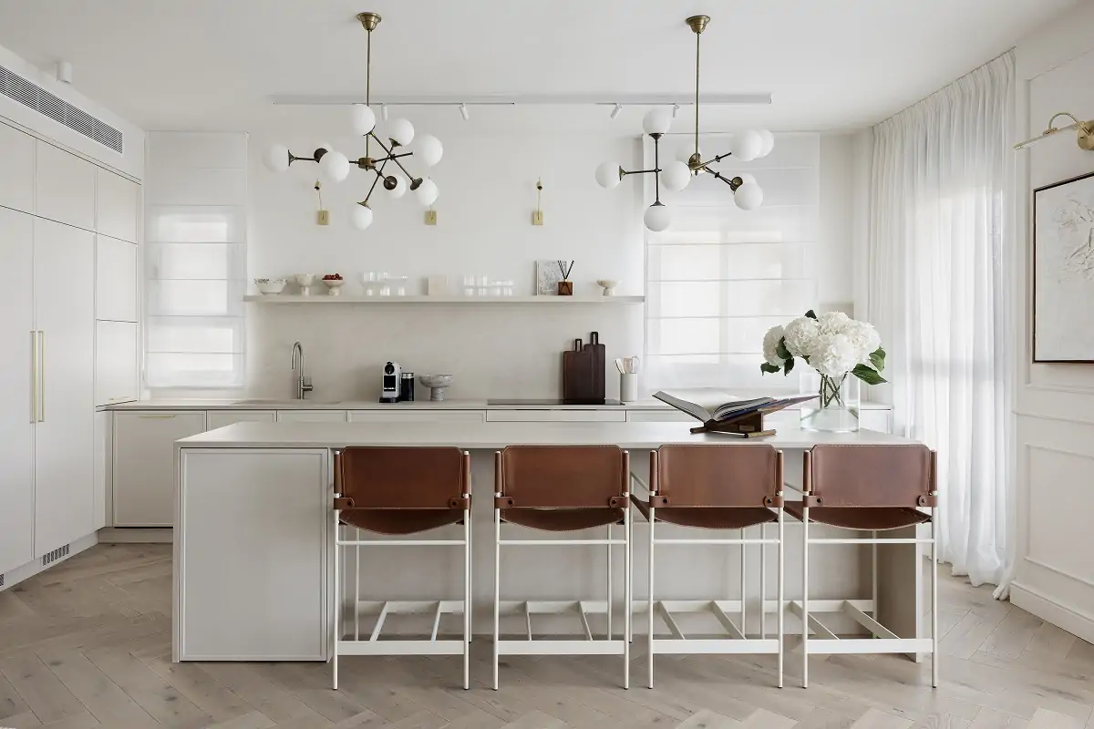 ניחוח אירופאי בלב ישראל: תכנון ועיצוב דירה במרכז