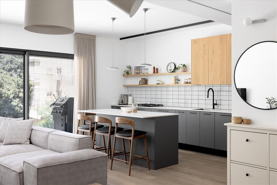 פתוח ומחובר לסלון