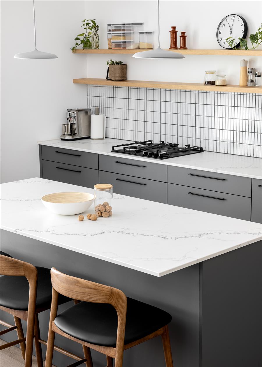 אי מרשים במרכז