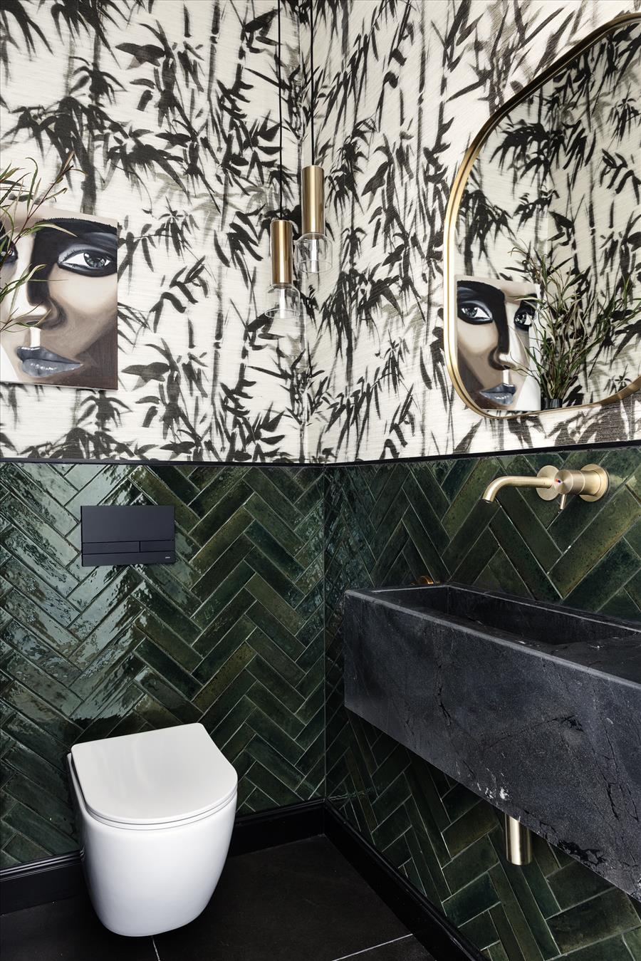 אריחים ירוקים בהנחת טרצו