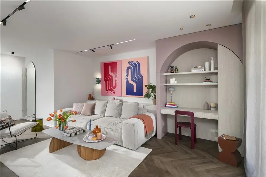 המוטיב המרכזי שנבחר לבית הוא הקשת