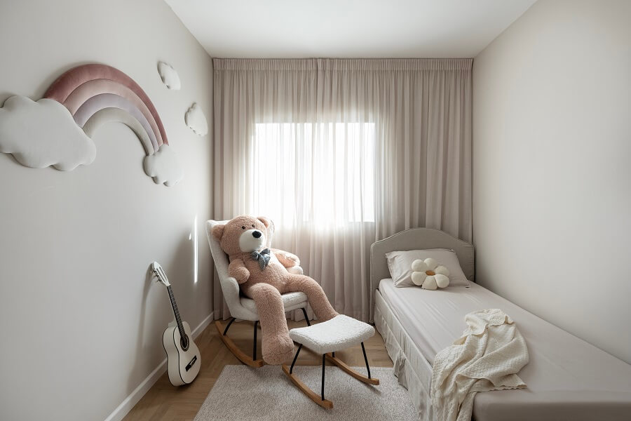 נגיעות עדינות של צבע 