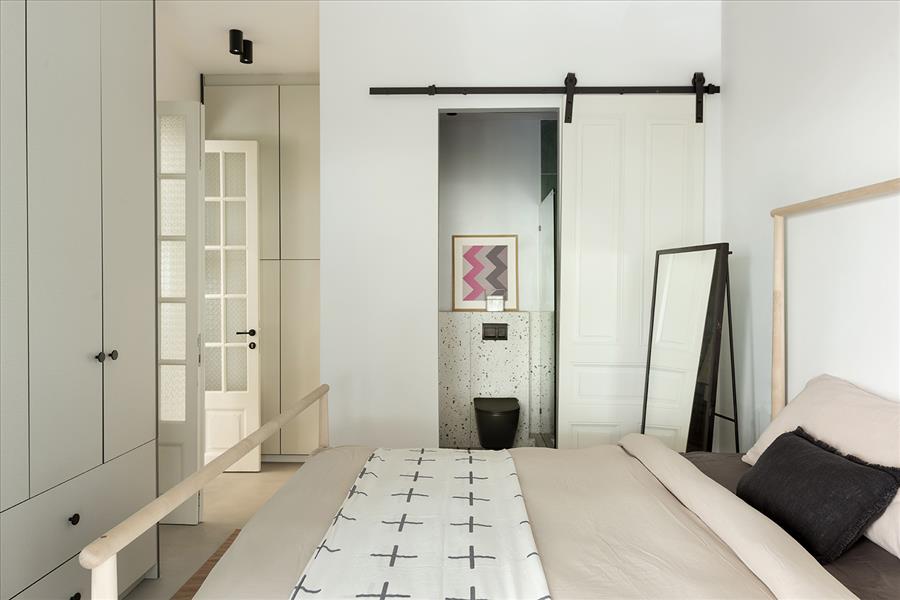 נגיעה קטנה של אופי בחדר השינה