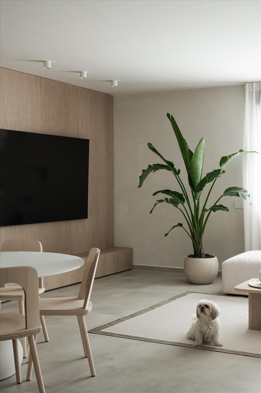 שילוב של צמחיה טבעית במרחב הציבורי של הבית