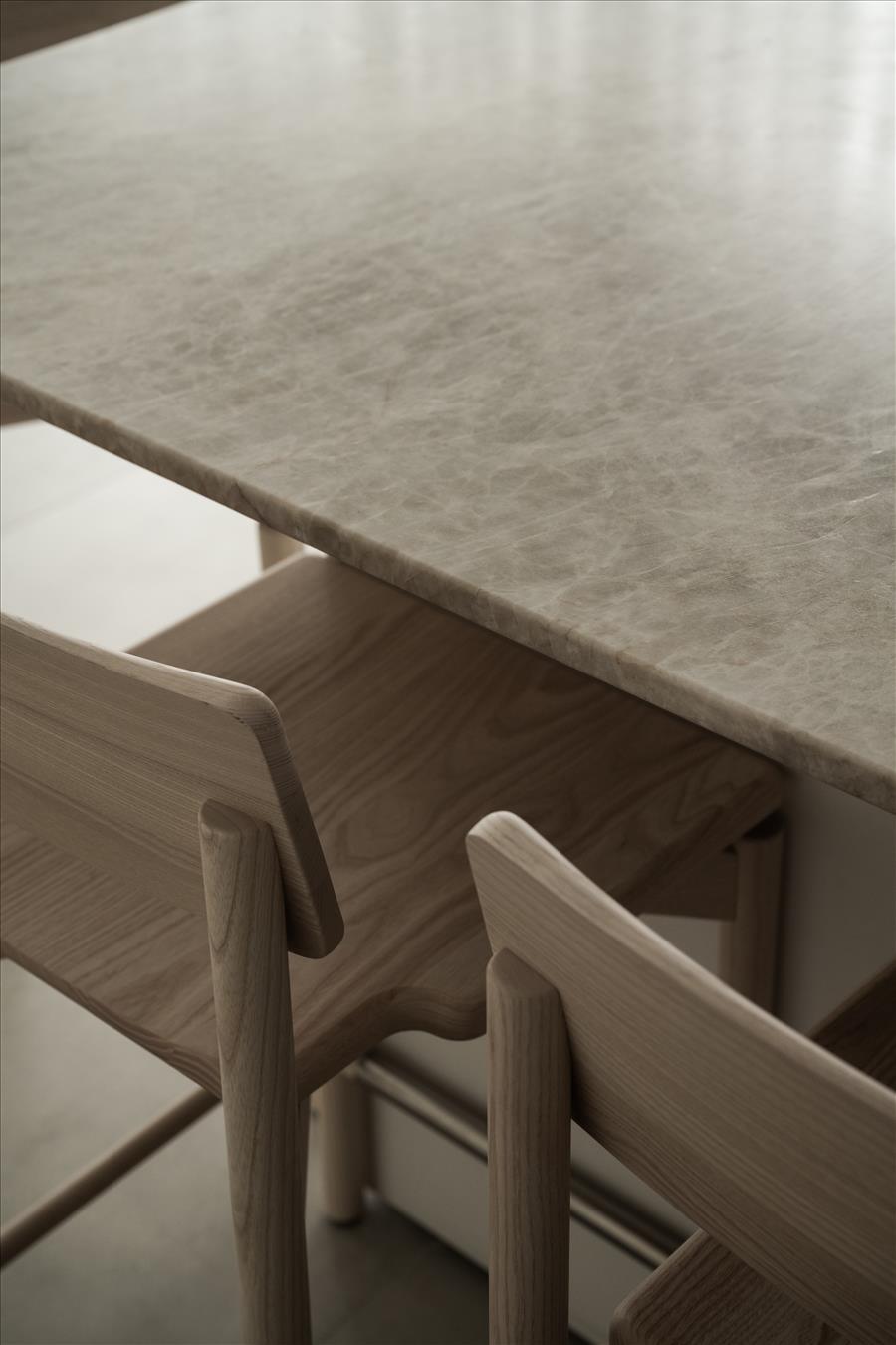 שילוב חומרים שנבחר בקפידה