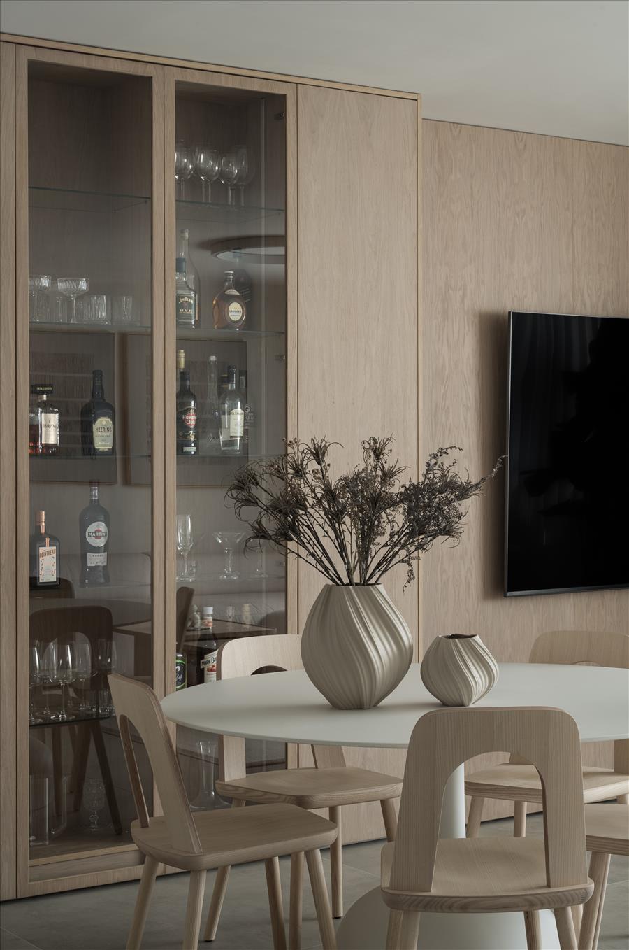 נגרות שתוכננה בהתאמה אישית 