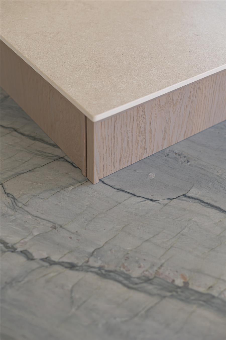 שילוב של חומרים טבעיים במטבח