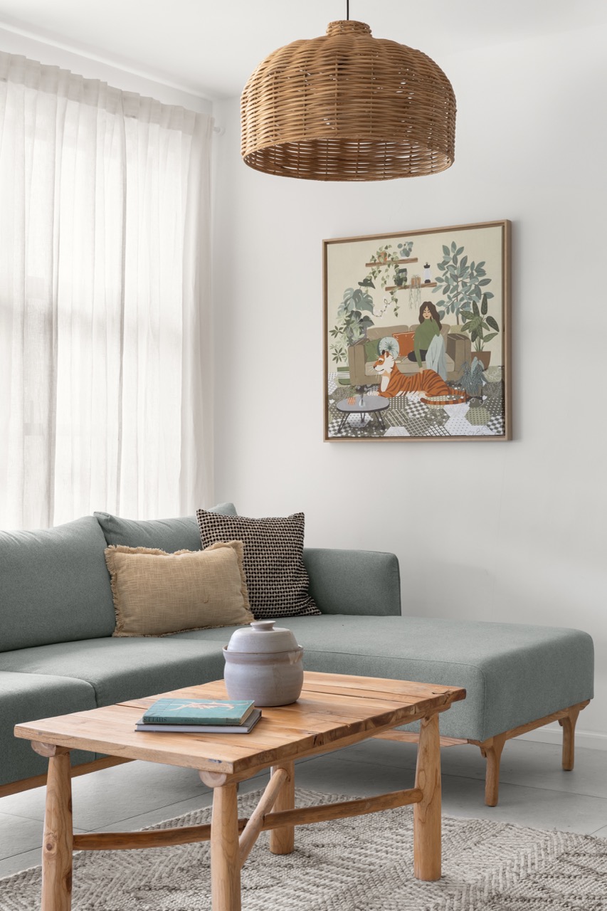 עיצוב סלון בגוונים טבעיים ונעימים