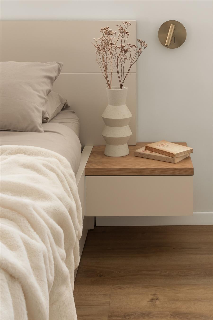 שפה עיצובית נשארת נאמנה למינימליזם החם של הבית