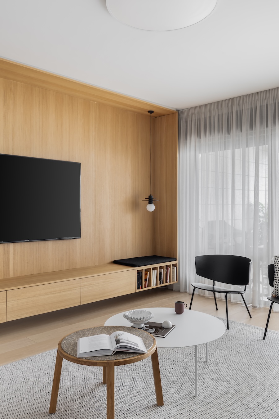 קיר טלוויזיה בנגרות מותאמת אישית