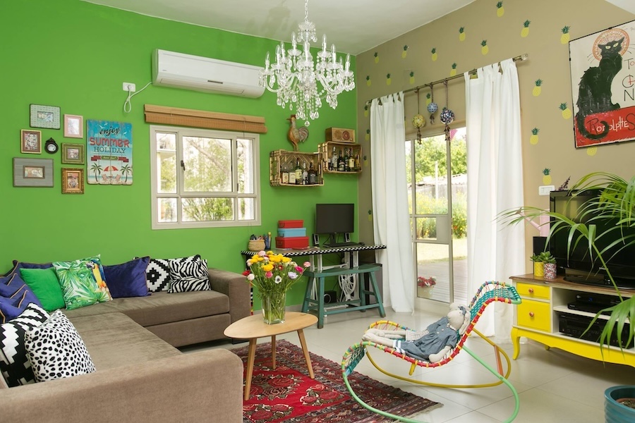 שולחן מכונת התפירה של סבתא קיבל מקום מיוחד בעיצוב